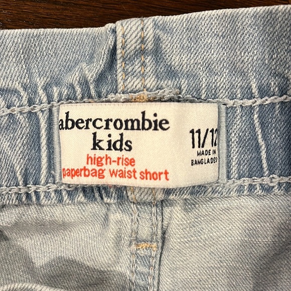 Abercrombie Girls Denim Shorts Size 11/12 - Picture 3 of 3
